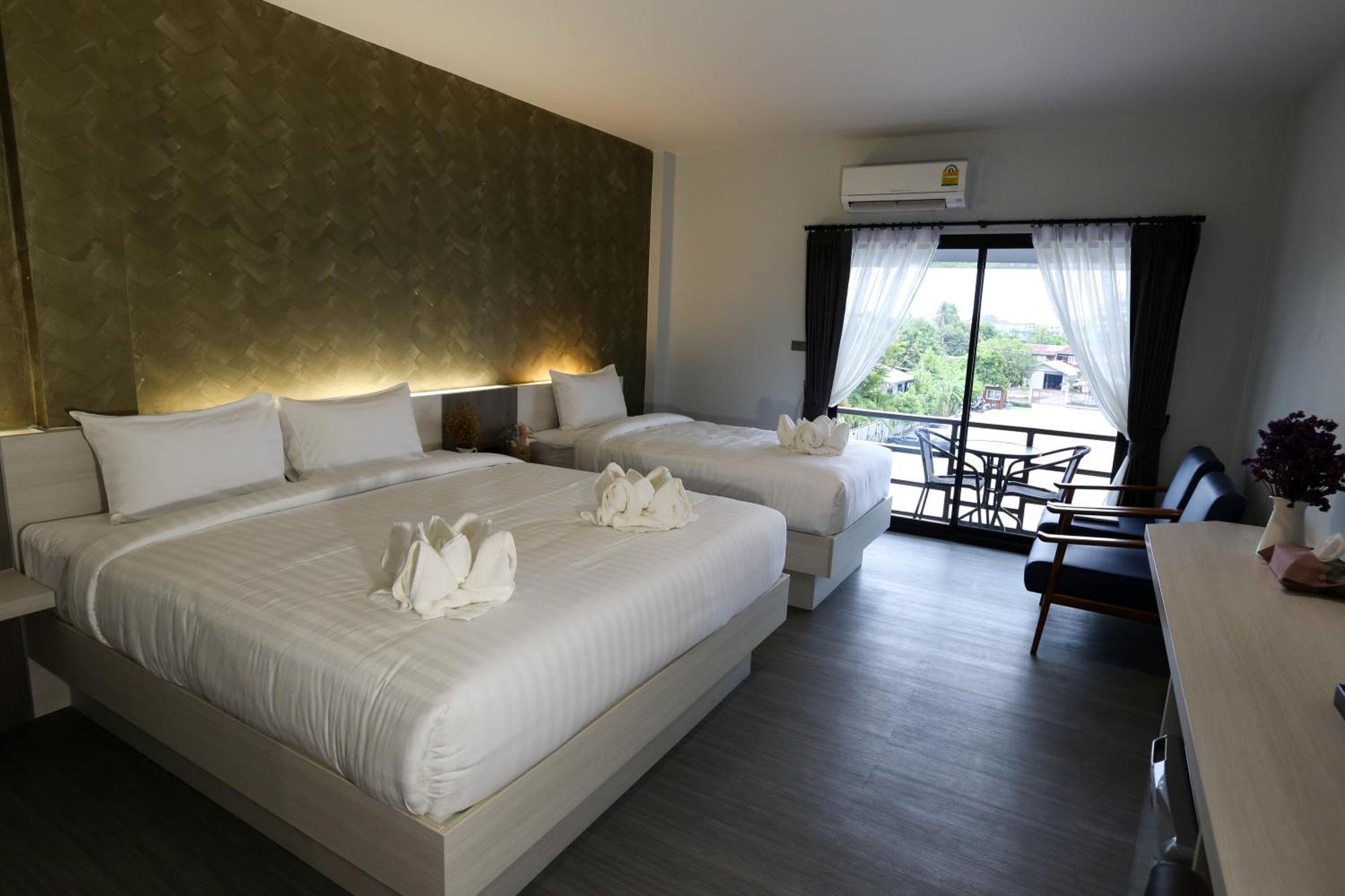 Socool Grand Hotel Nang Rong Eksteriør billede