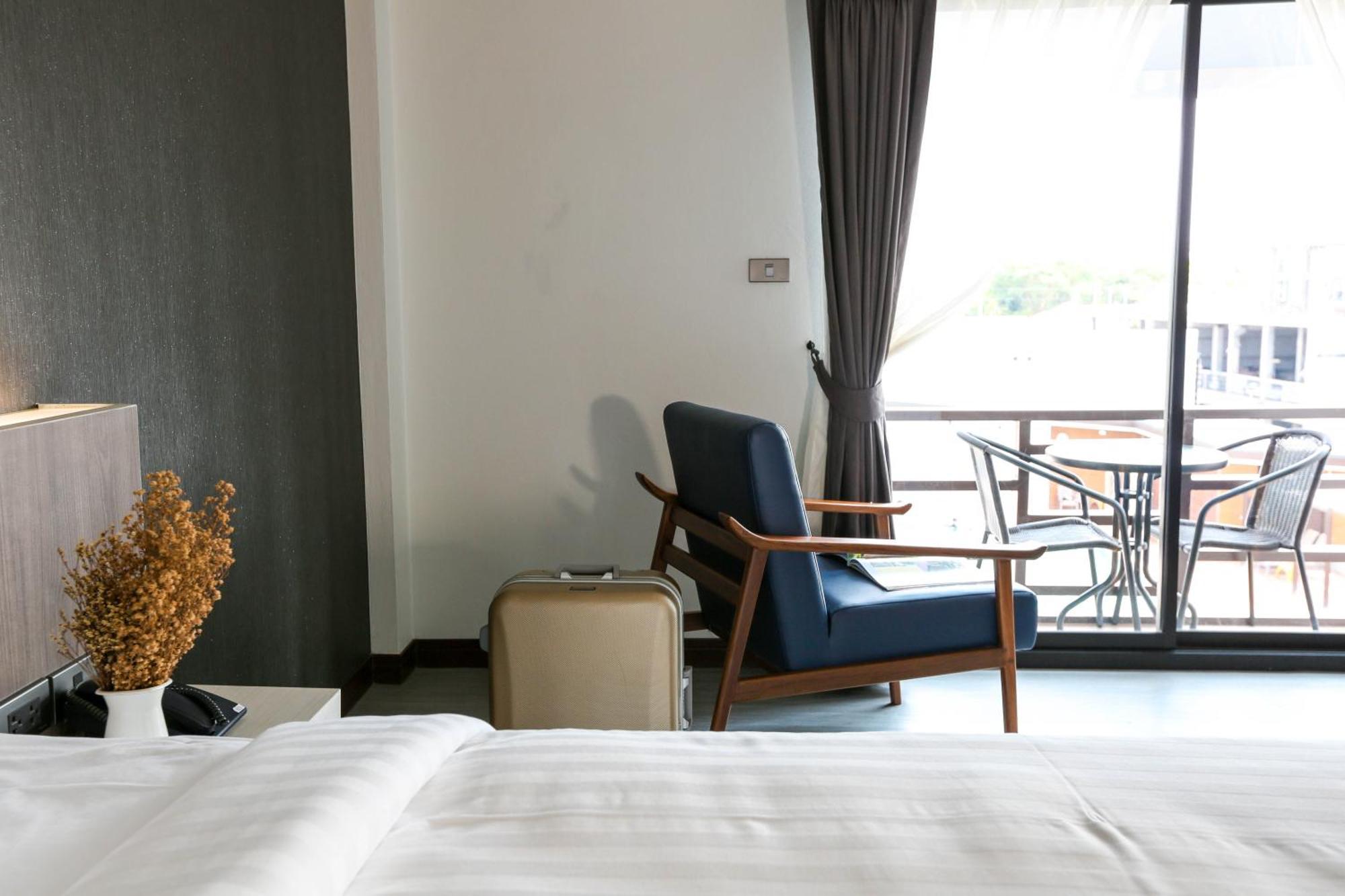 Socool Grand Hotel Nang Rong Eksteriør billede