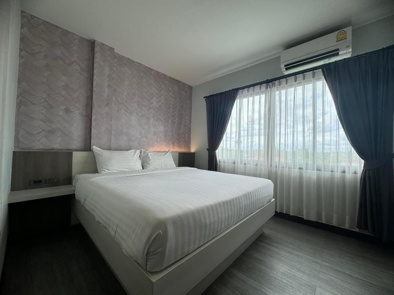 Socool Grand Hotel Nang Rong Eksteriør billede