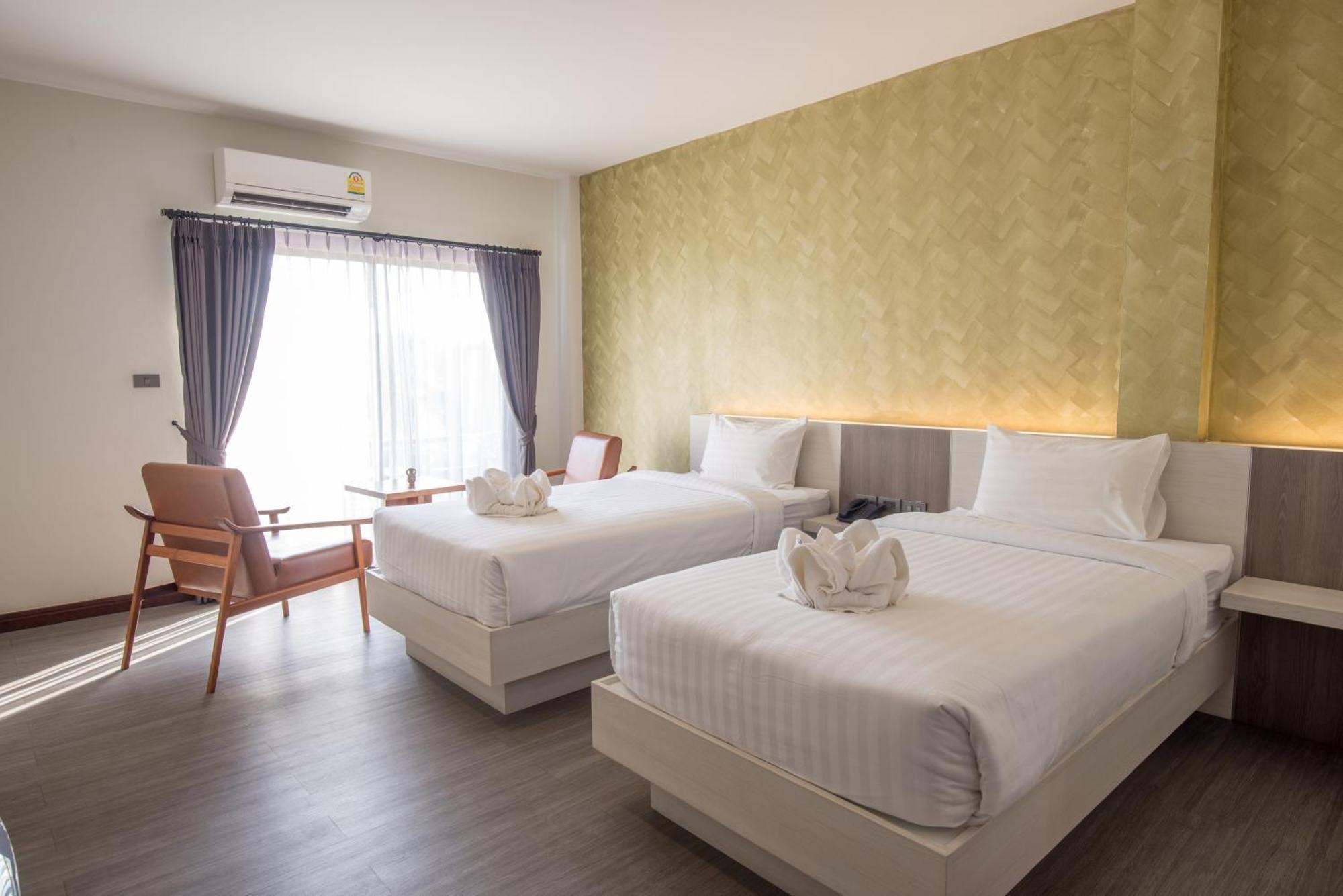 Socool Grand Hotel Nang Rong Eksteriør billede
